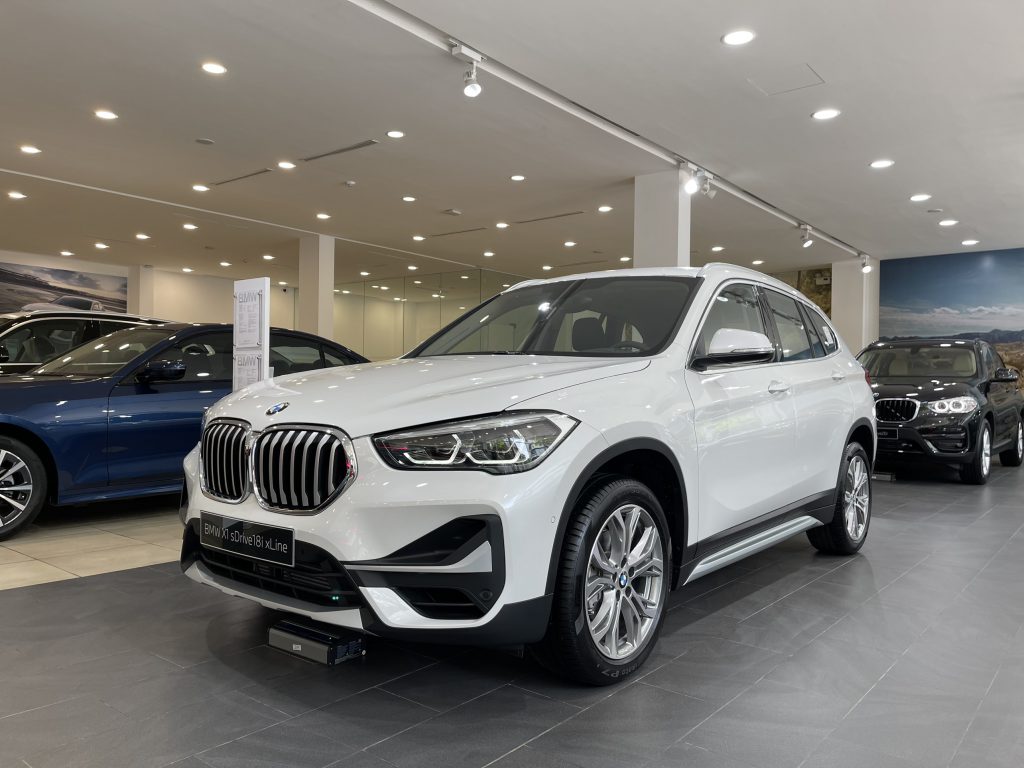 BMW X1 2022 trắng
