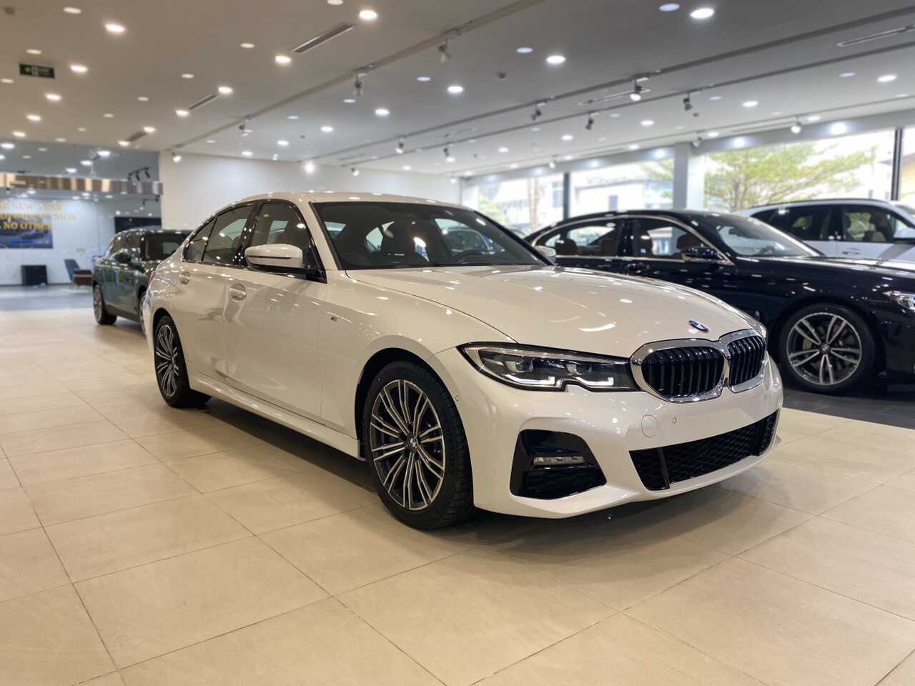 BMW 330i M Sport.